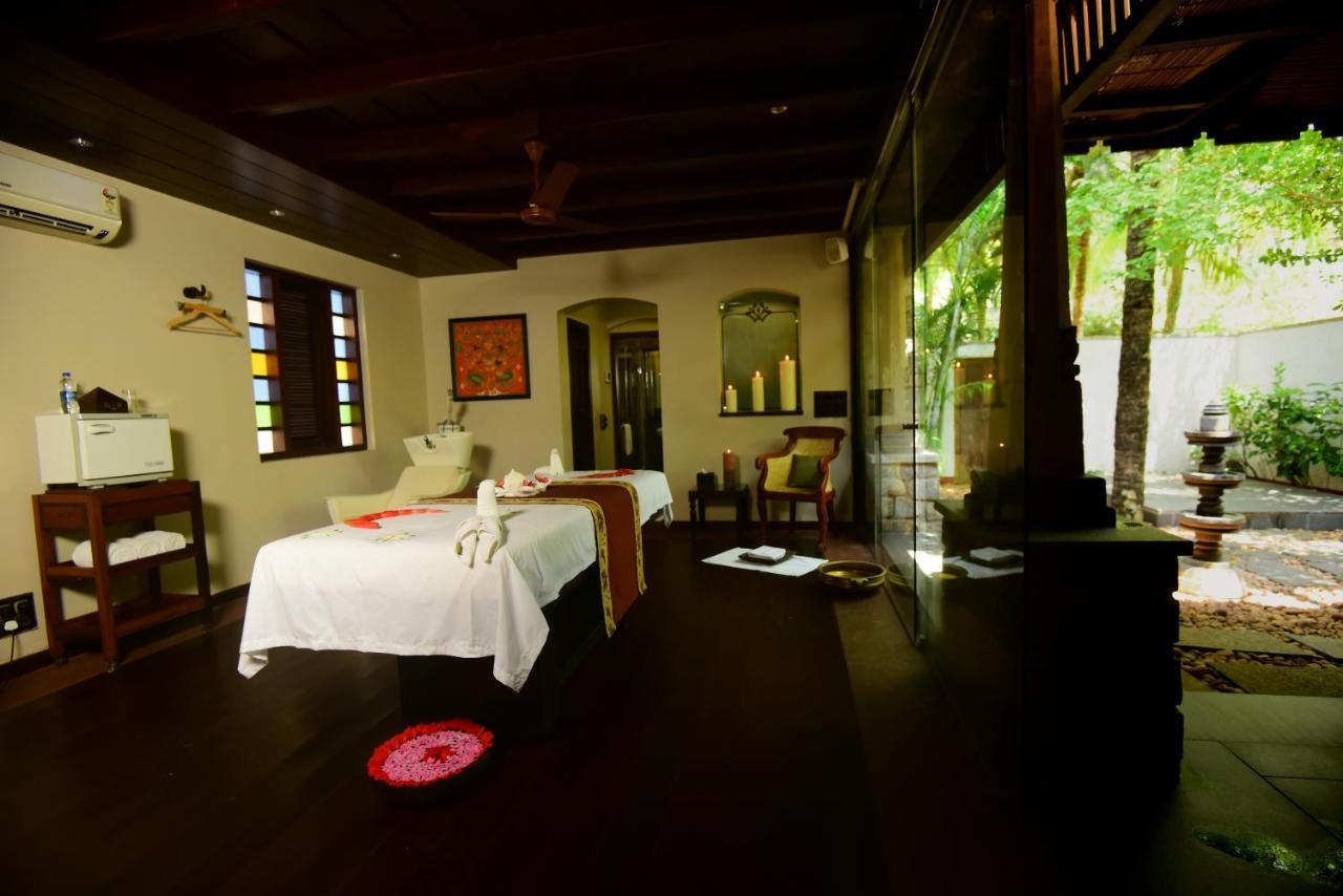 Niraamaya Wellness Retreats, Surya Samudra, Kovalam Hotel Exterior photo